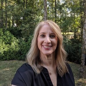 Meet your Posher, Mara
